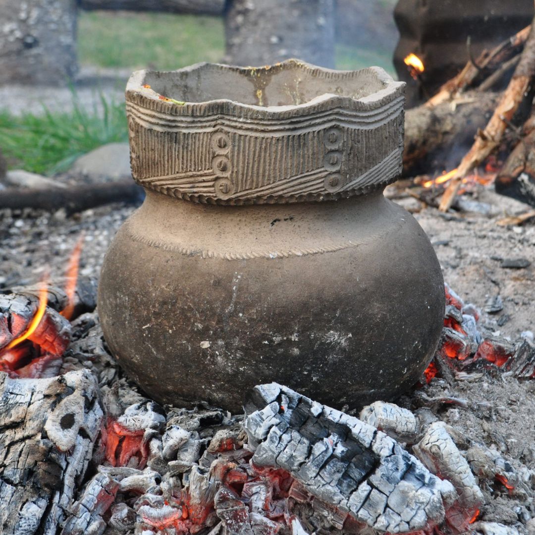 Fabrication de poterie autochtone